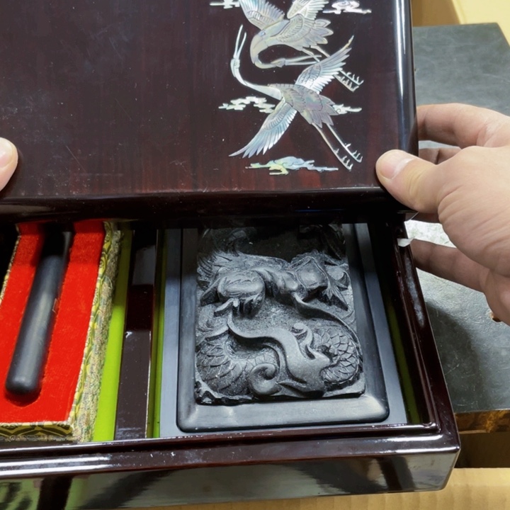 瓷片德****）瓷制作工艺品摆件