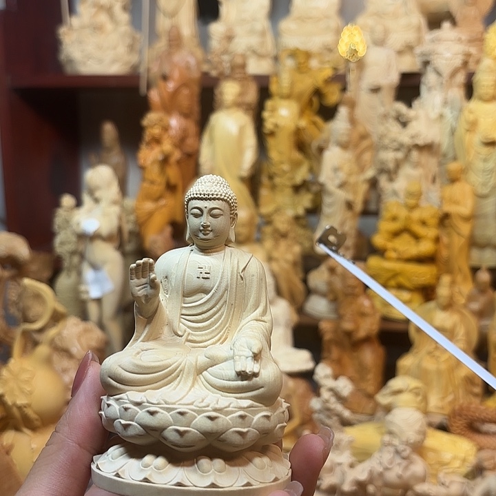 黄杨木黄杨木瑕疵如来