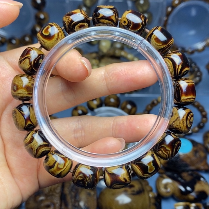 香榧木释*血柳精品12对眼