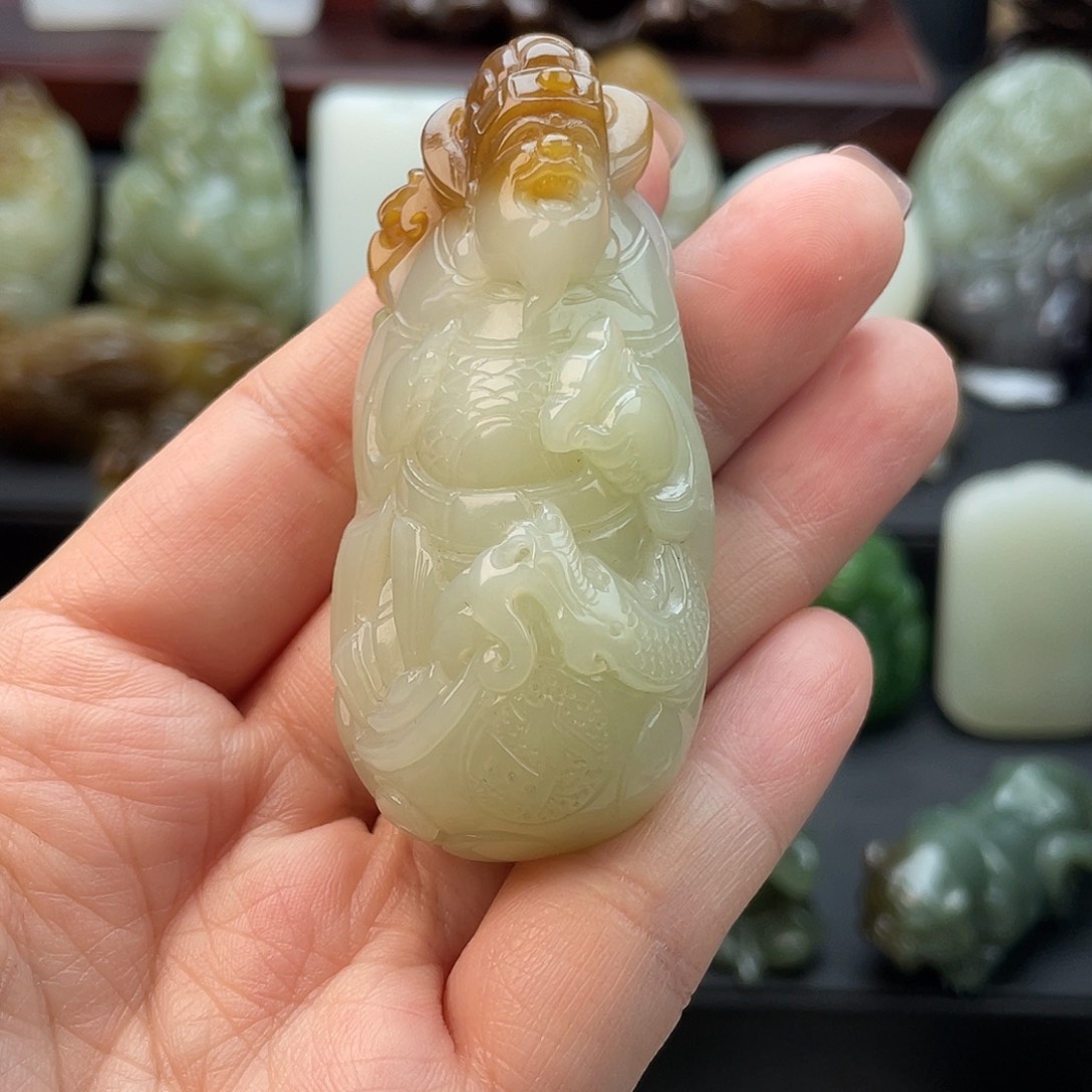 和田玉颈饰未镶嵌闲***瓜