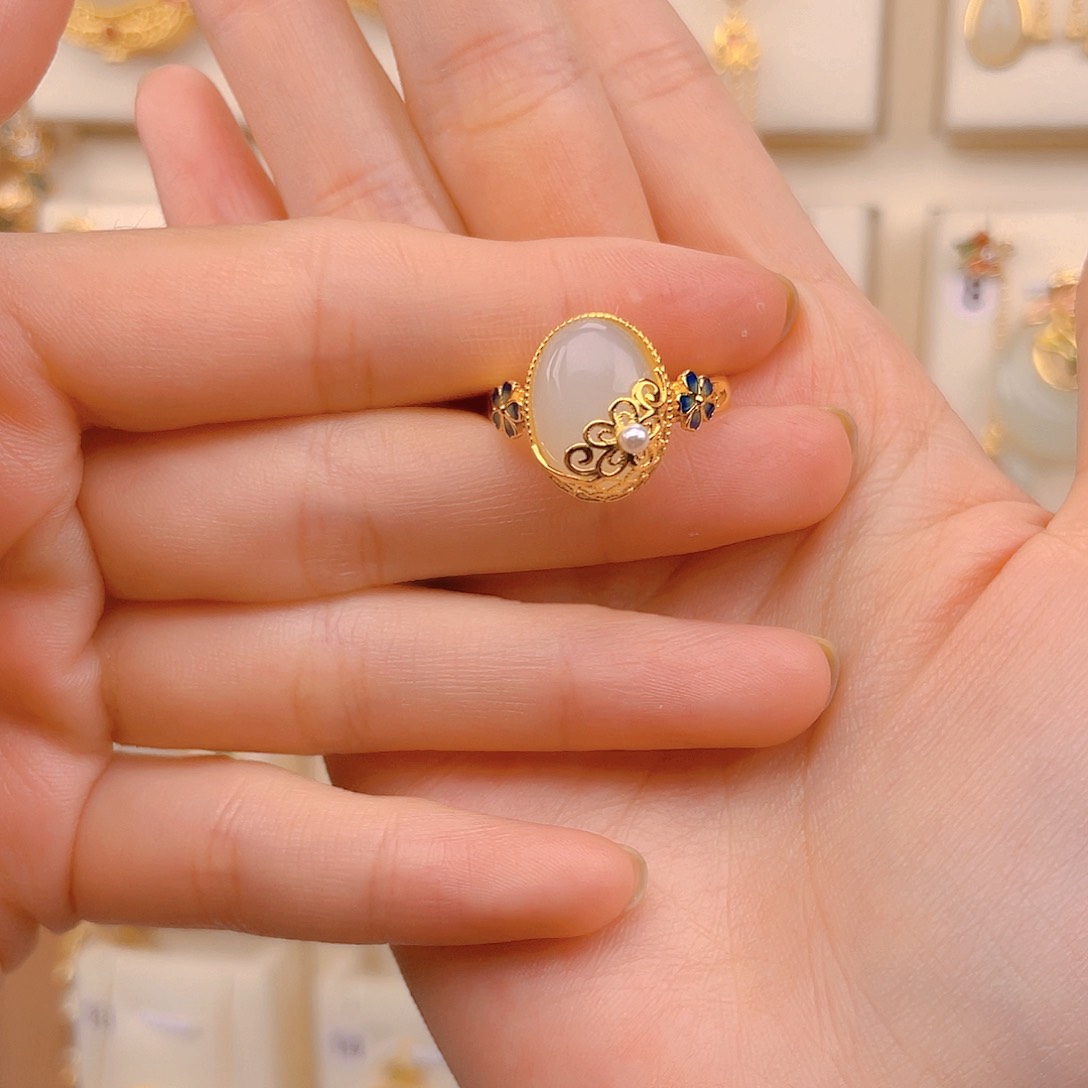 和田玉戒指银S925镀金镶嵌