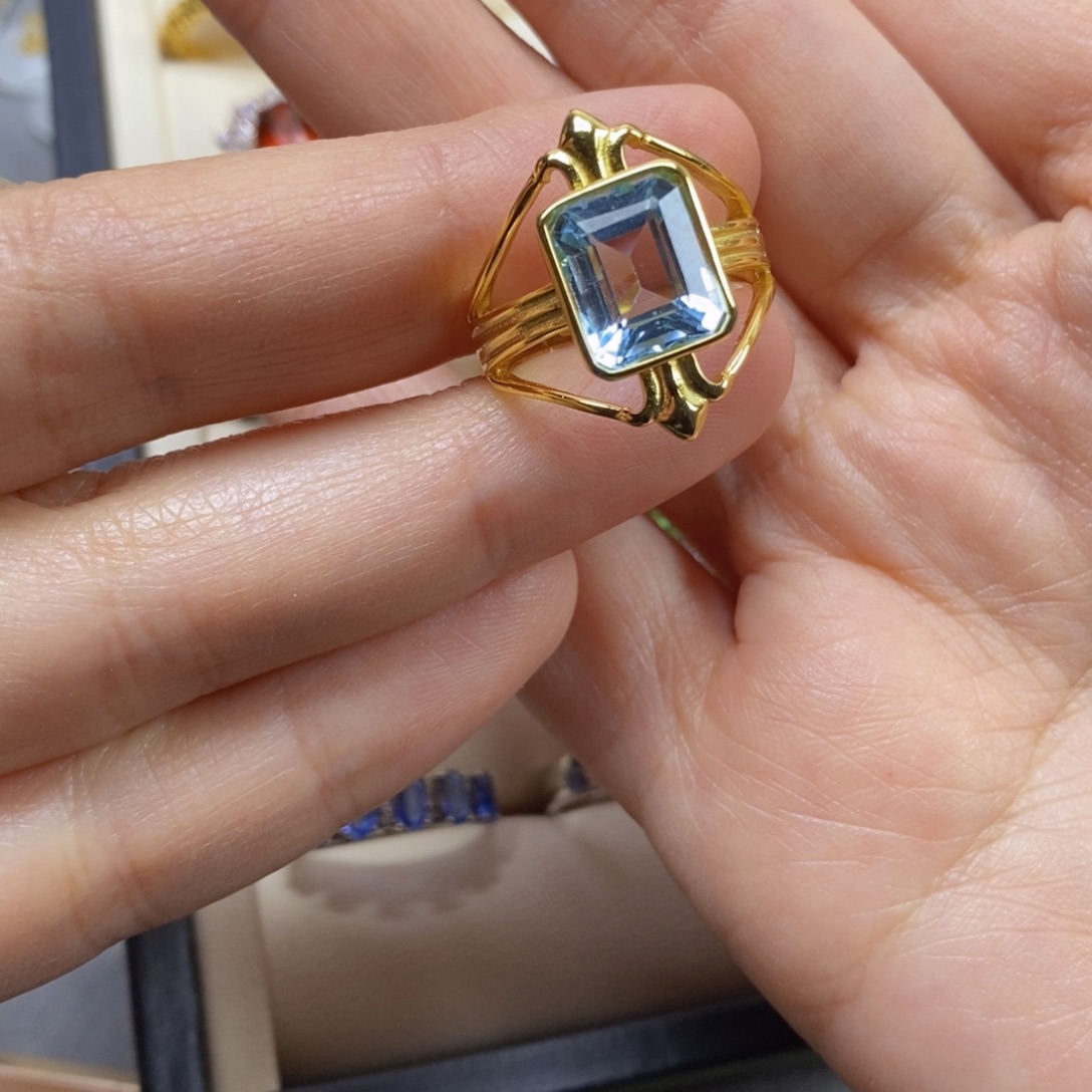 小***蓝戒指托帕石银S925镶嵌