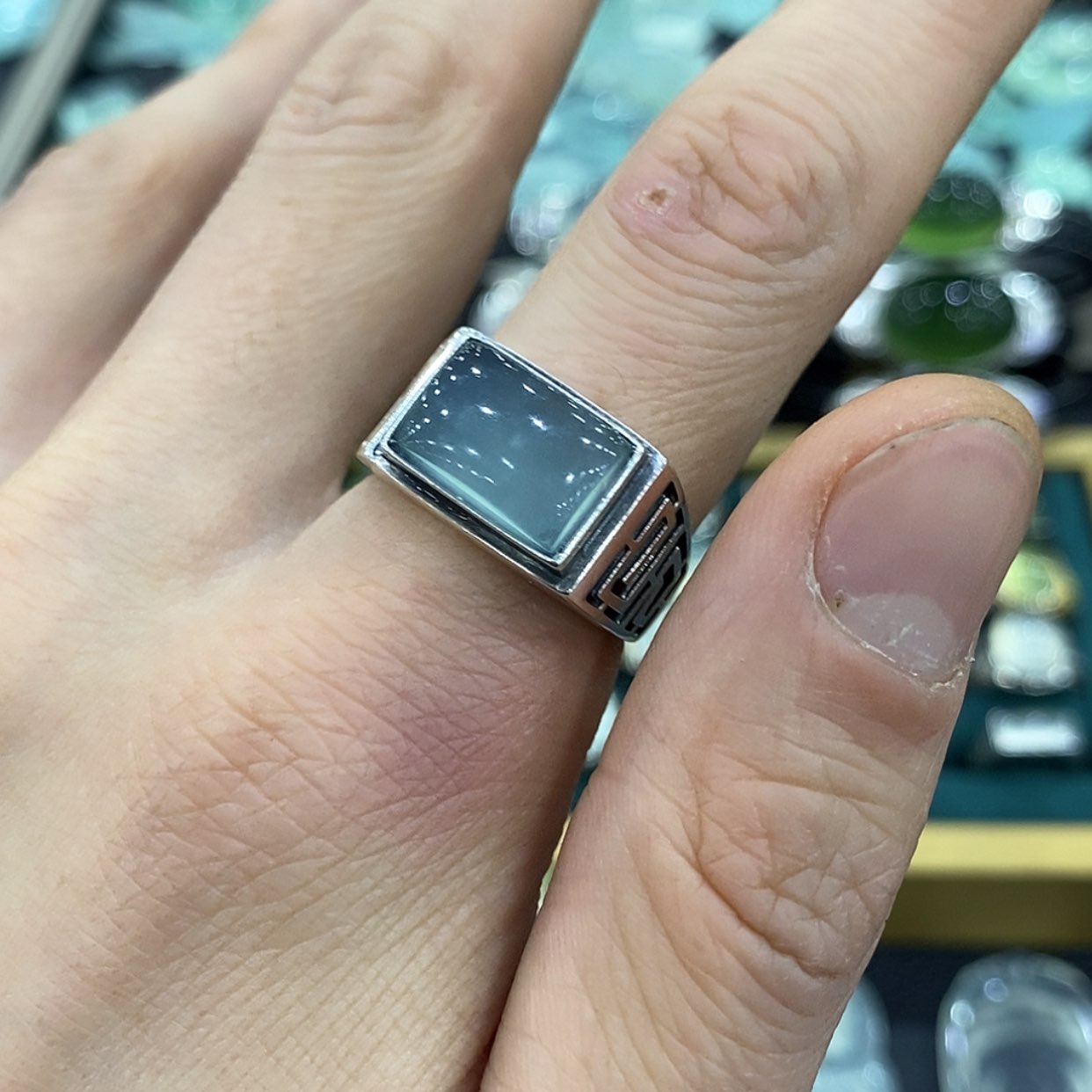 【闪购商品】银S925镶嵌蛇纹石玉戒指Y****号