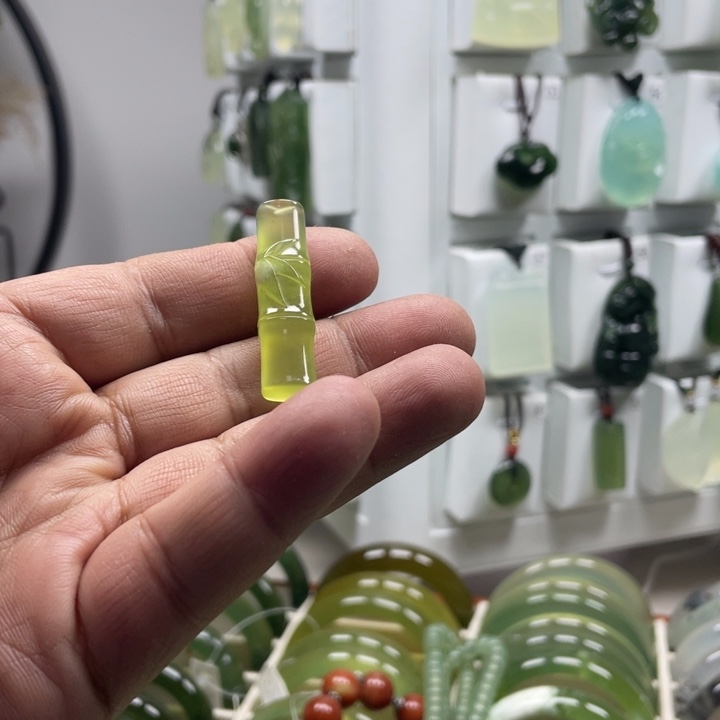 蛇纹石玉合金颈饰