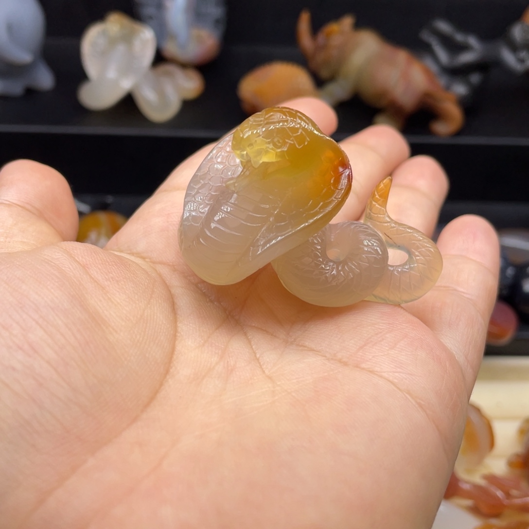 一***缘玛瑙/玉髓未镶嵌摆件