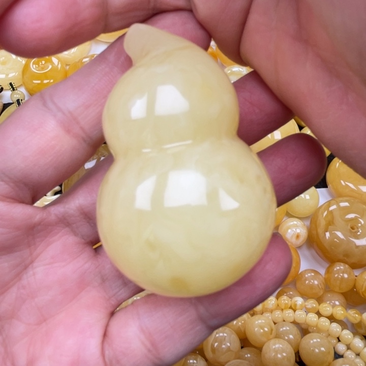 裸石蜜蜡未镶嵌弔*蜜蜡葫芦重41