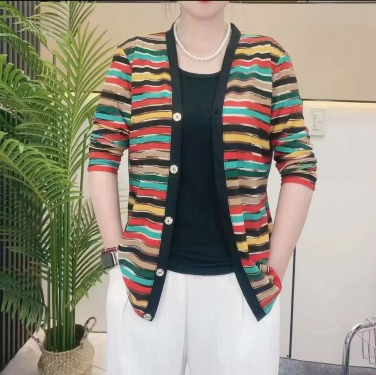春夏季妈妈装条纹披肩薄开衫中老年冰丝透气休闲上衣防晒外套女