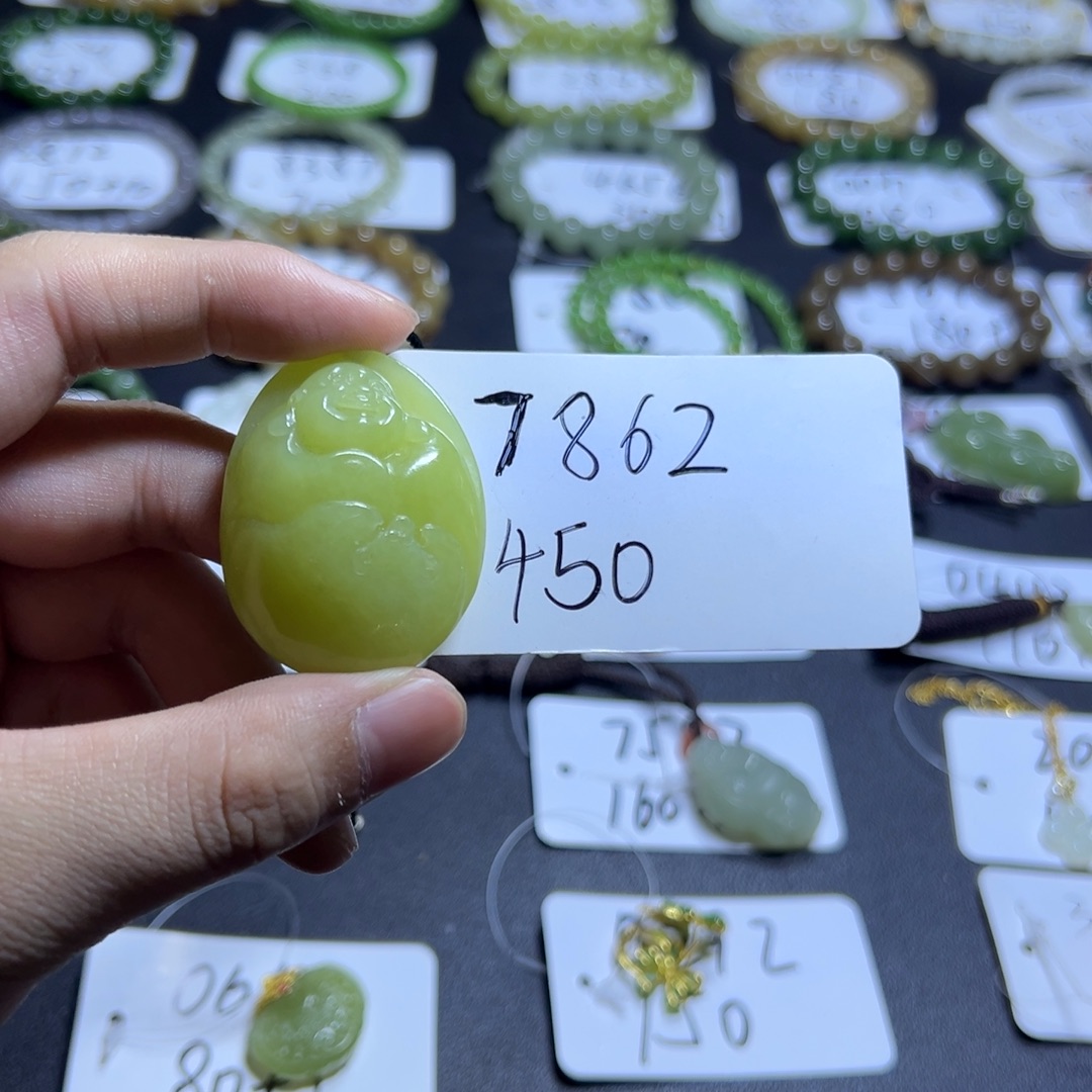 取***地和田玉未镶嵌手串7862