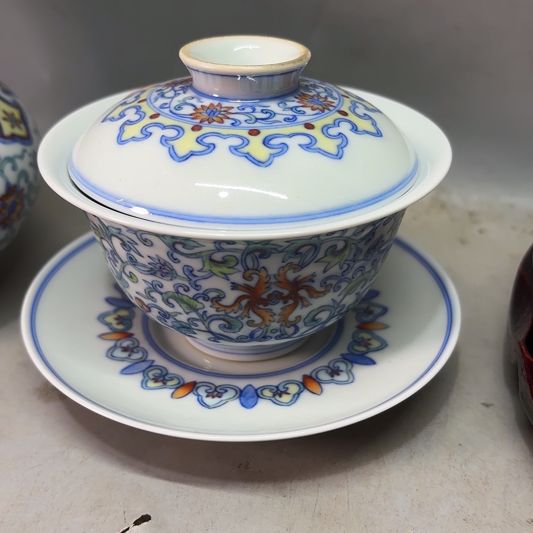 杨***鹅摆件瓷现代工艺摆件