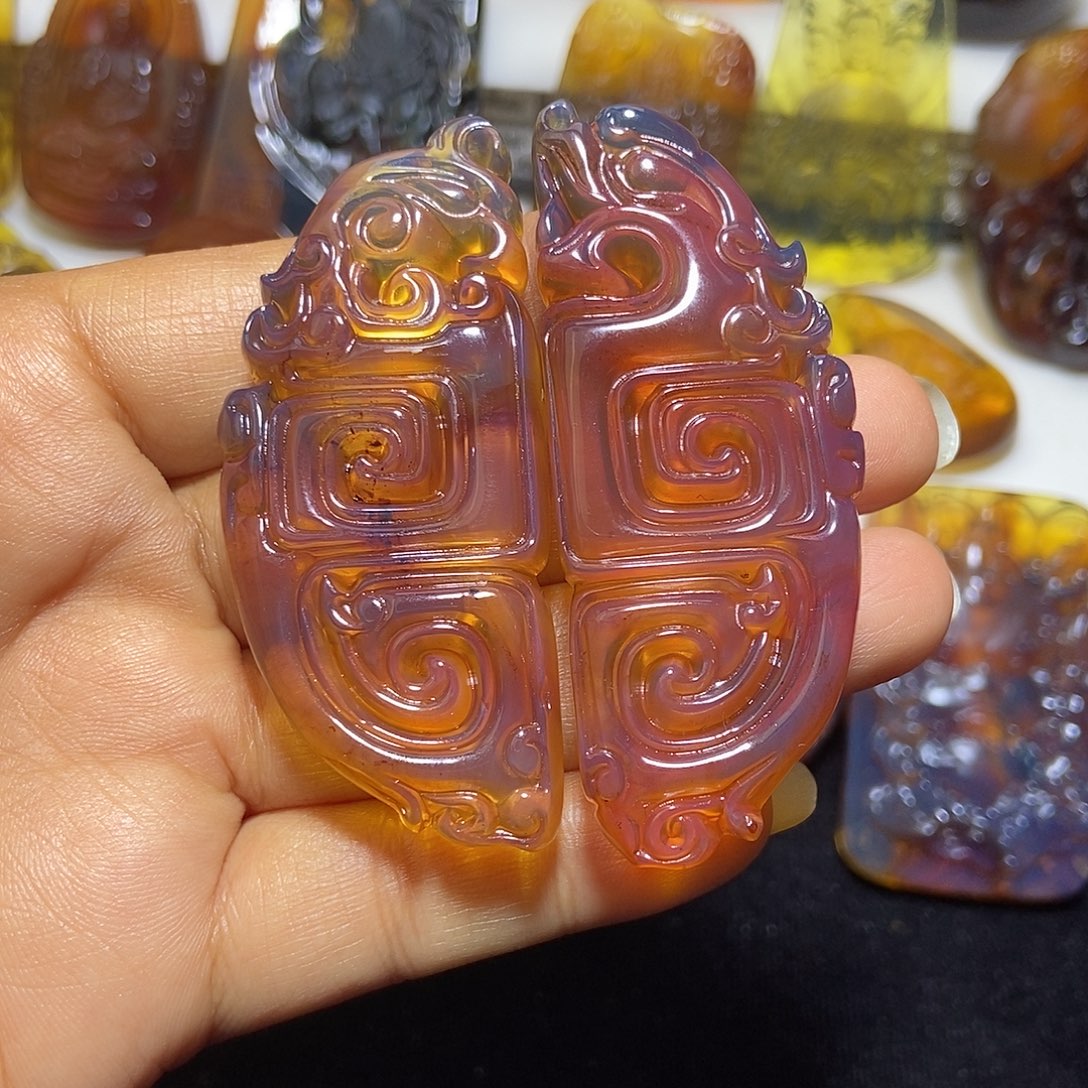 琥珀未镶嵌颈饰缅甸天然琥珀吊坠