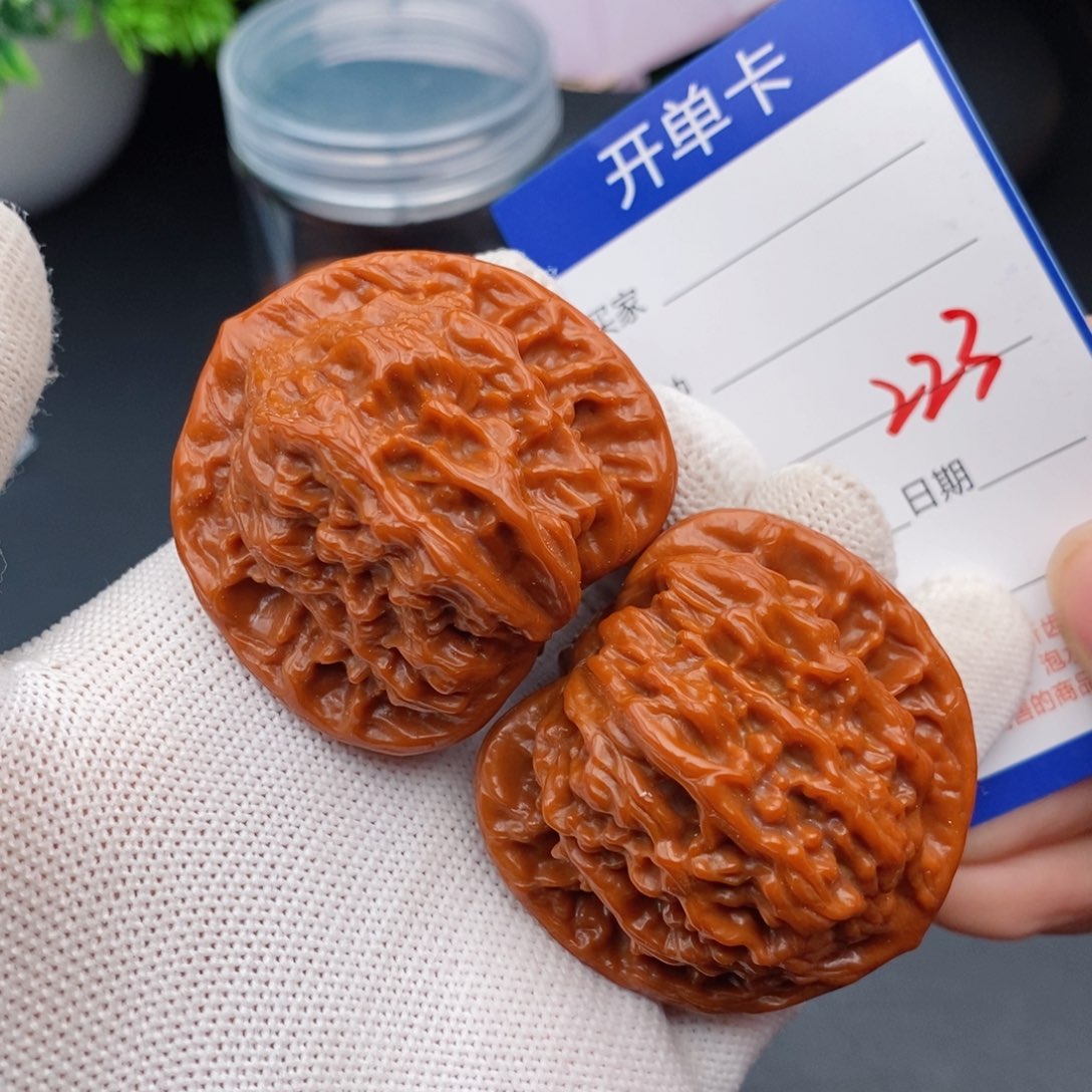 文玩核桃把件46红狮子223