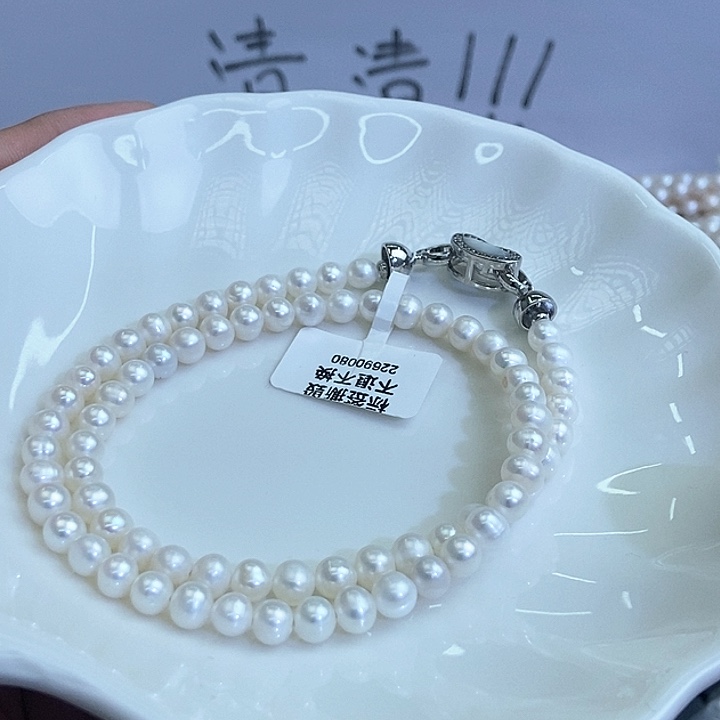 颈饰淡水珍珠未镶嵌