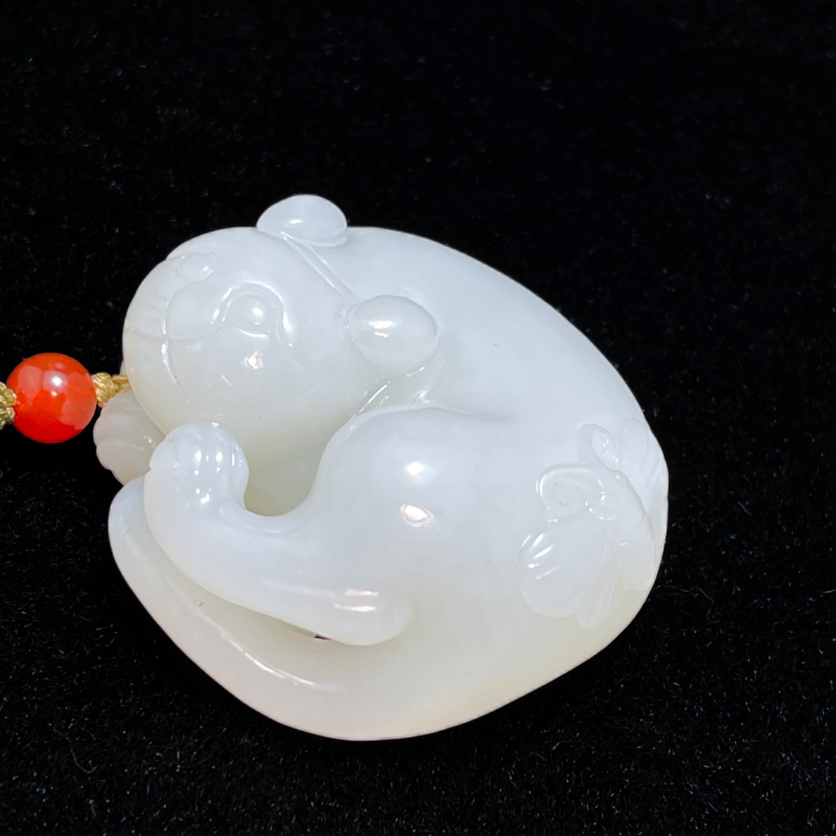 旧藏和田玉白玉欢欢把件吊坠挂件