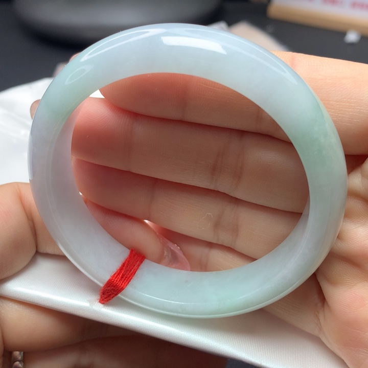 翡翠手镯未镶嵌57575858