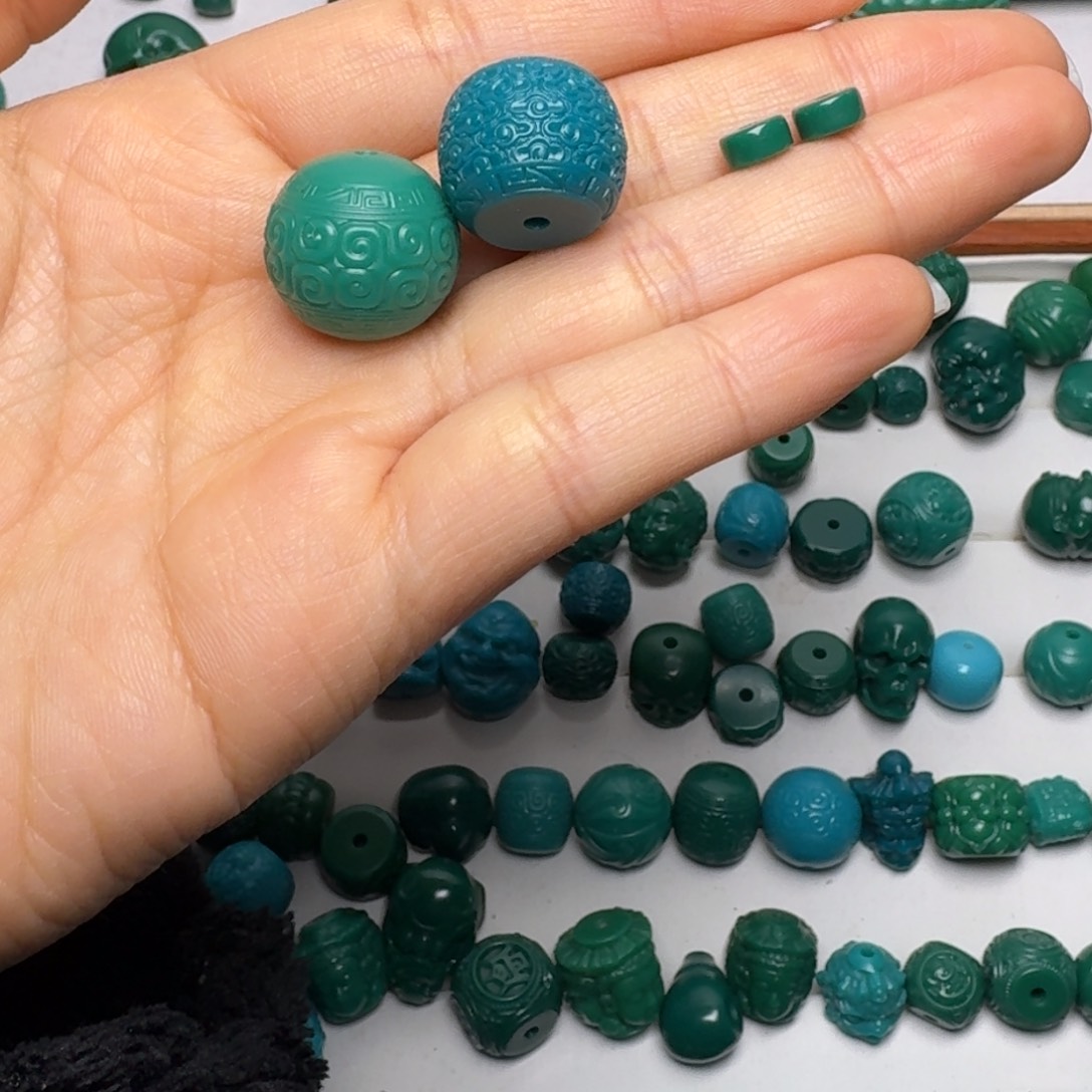 琉璃颈饰l****i科技松配饰