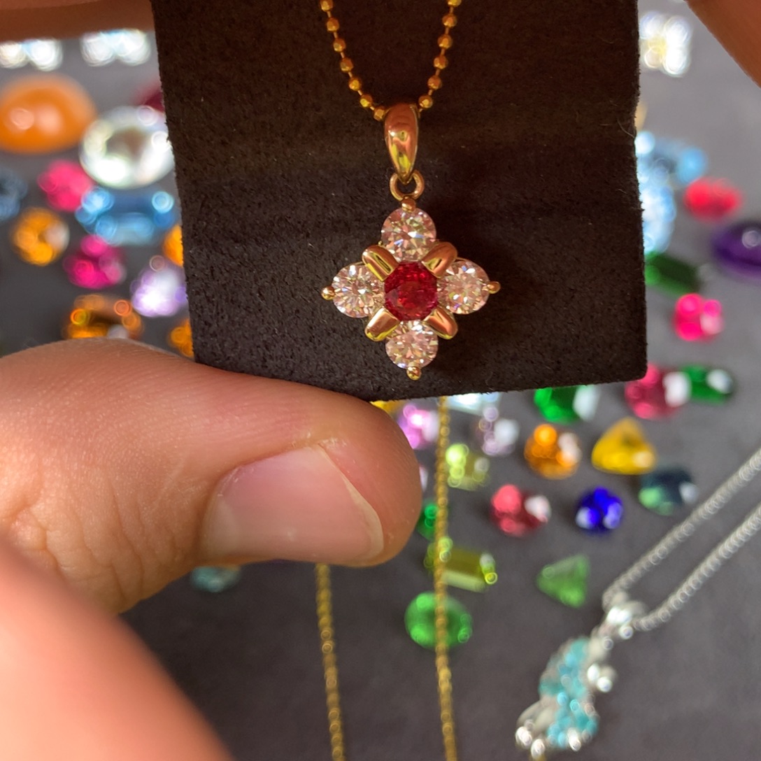 颈饰尖晶石9K金镶嵌绝地武士尖晶0.39ct