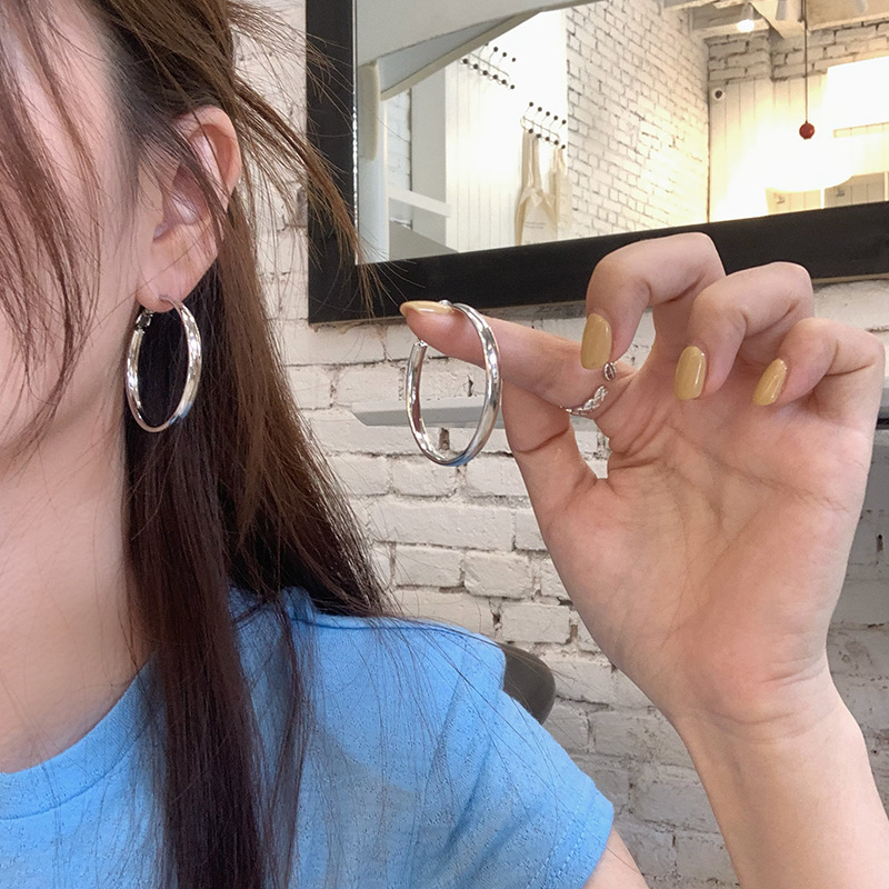 铜合金耳饰 18K真金电镀光面耳环女千禧复古欧美高级感小众设计