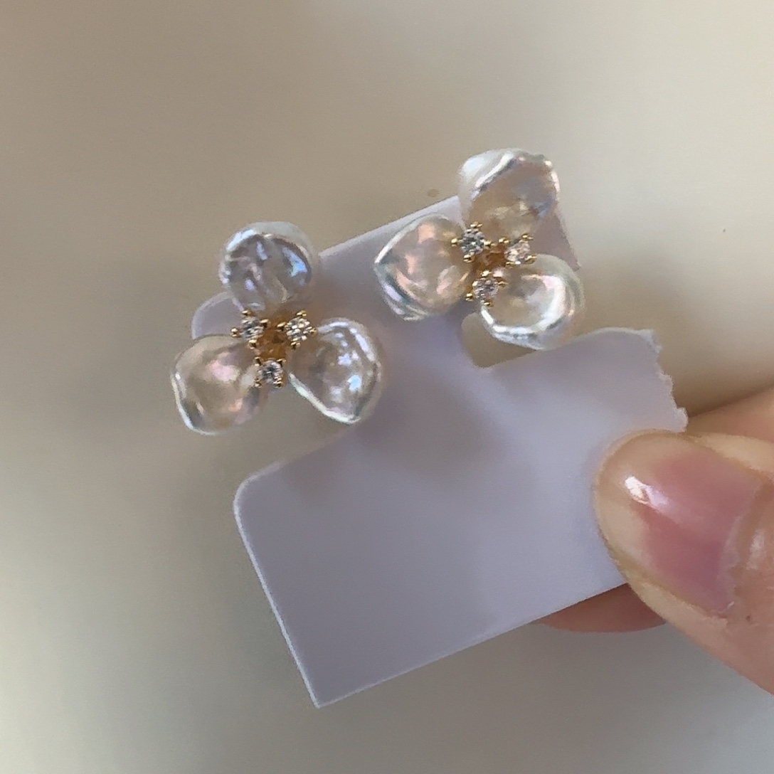 琳****银S925镶嵌耳饰淡水珍珠3片花瓣耳饰