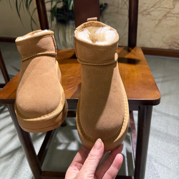 瑕疵特价处理1678（女款）真皮厚底保暖低帮雪地靴