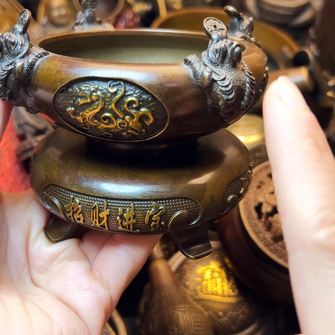 精美铜器工艺品等