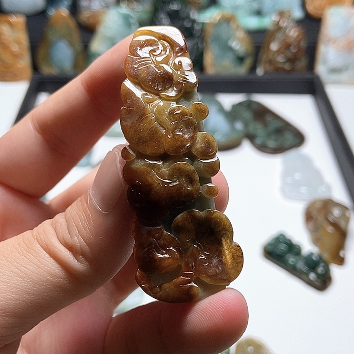 翡翠未镶嵌颈饰翡翠a货