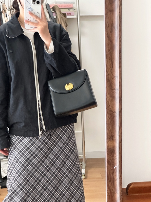 95新 Givenchy/纪梵希 黑金Kelly手提包