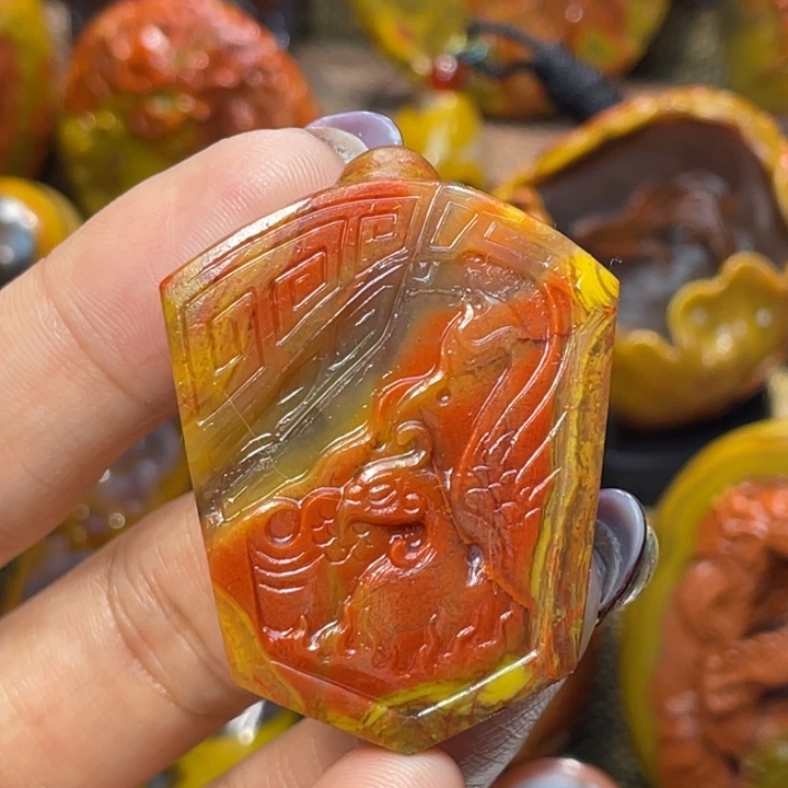 玛瑙/玉髓未镶嵌珠宝奇石北票仿古龙凤盾牌