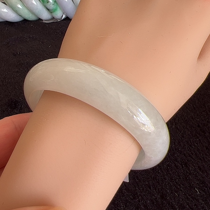 翡翠未镶嵌手镯52248圈口58.9