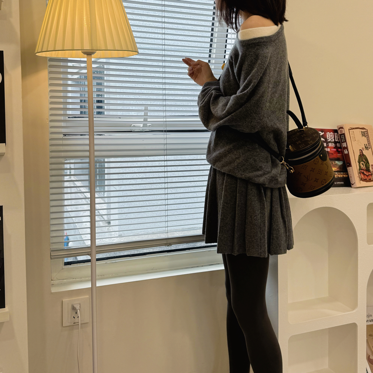 2025秋冬新款100%山羊绒百褶裙女高腰显瘦A字裙防走光短裙子