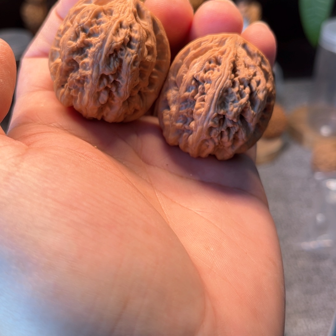 文玩核桃把件粗筋有修
