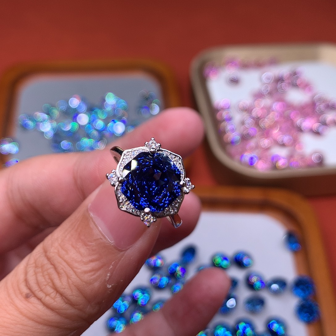 银S925镶嵌托帕石戒指