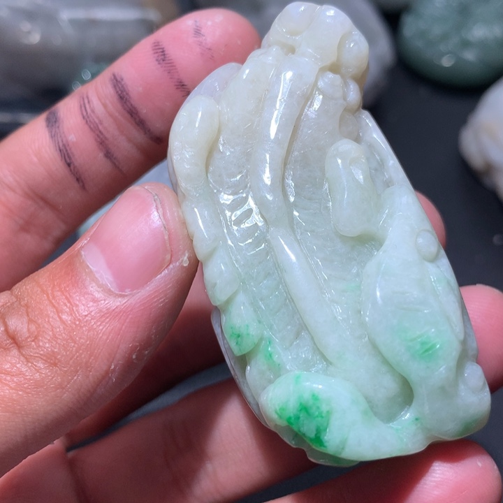 翡翠未镶嵌颈饰保真天然a货翡翠