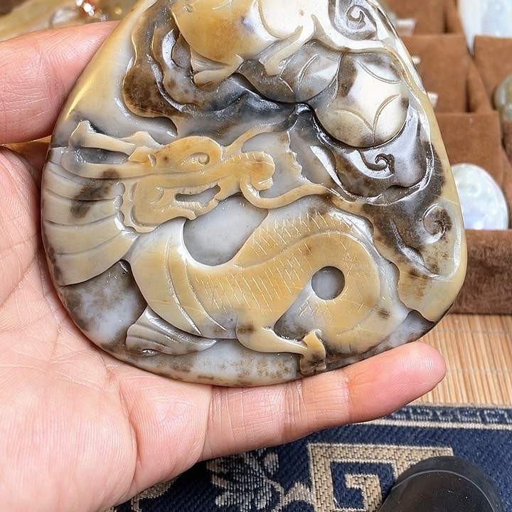 岫岩河磨玉（透闪石质玉）摆件未镶嵌