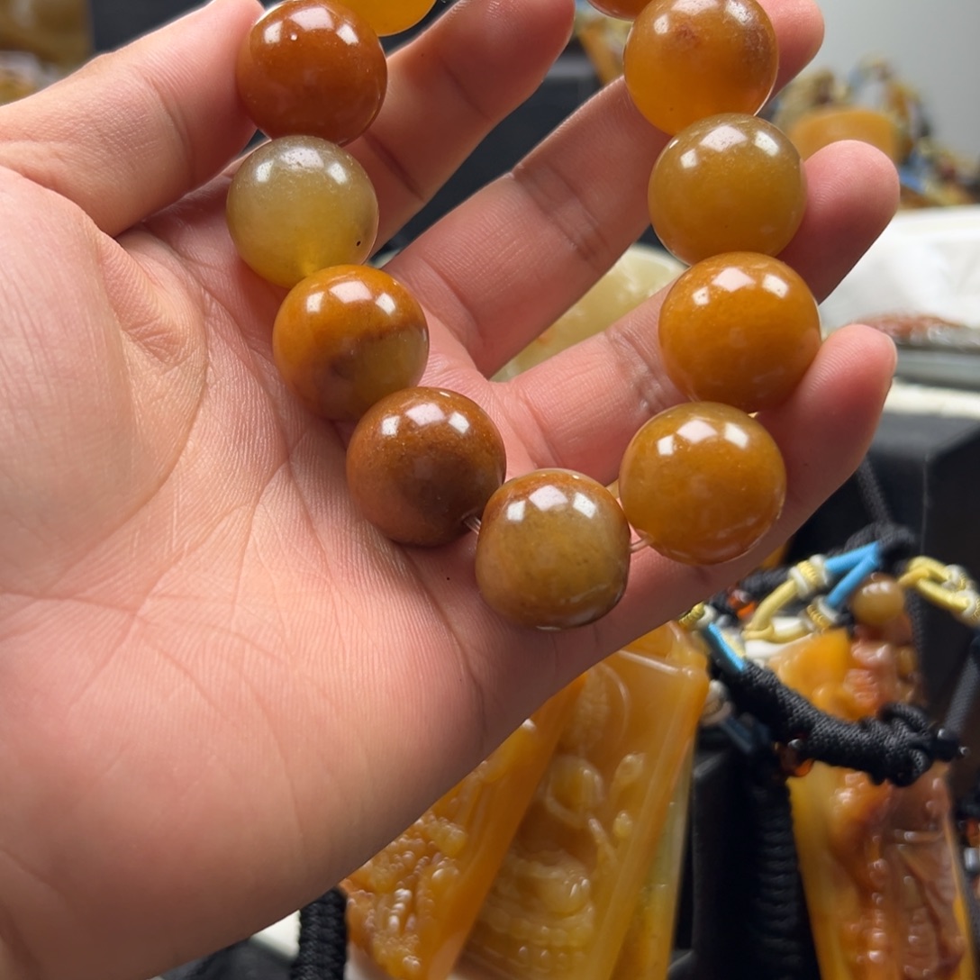 石英质玉（黄龙玉）未镶嵌多选发其一