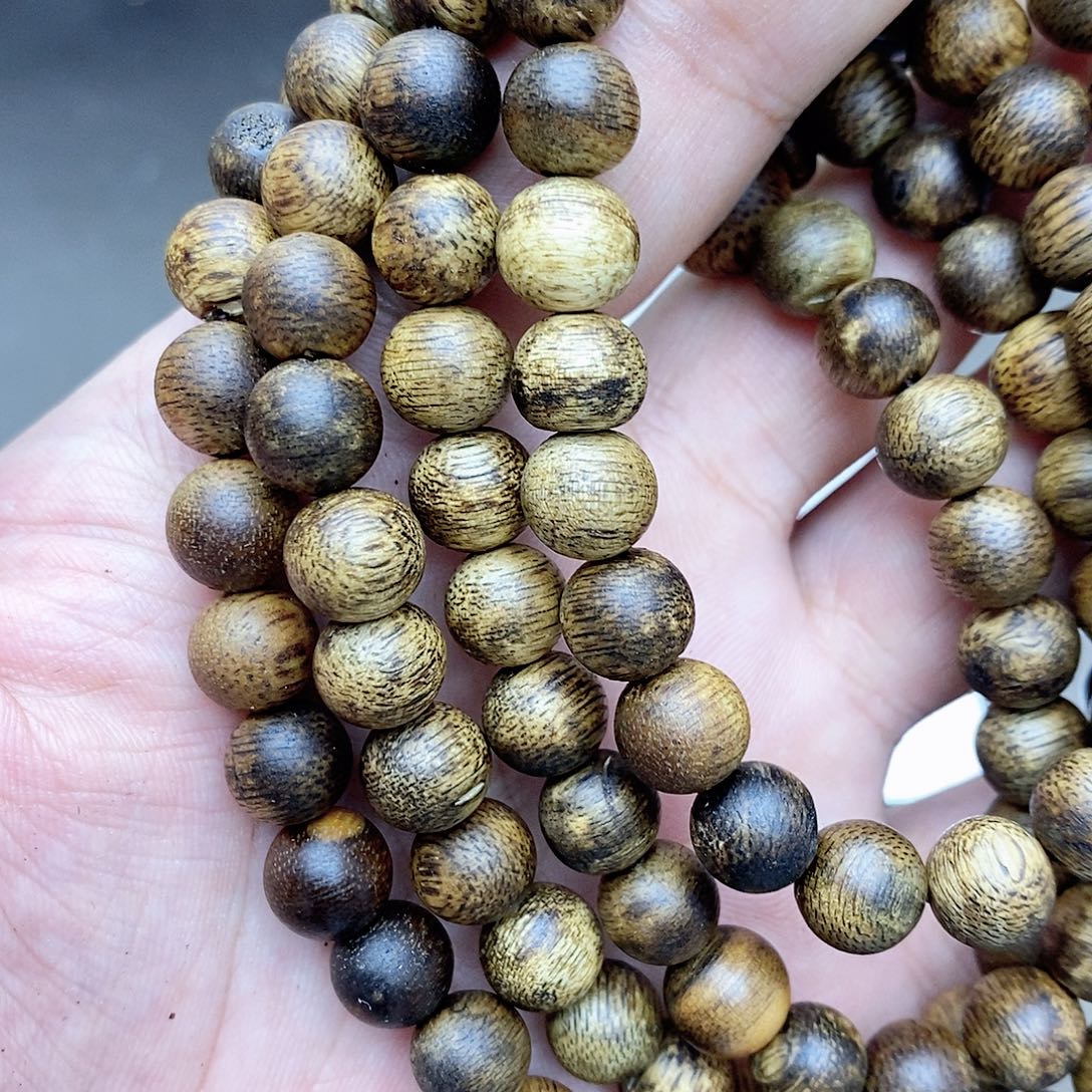 沉香沉香碎屑越南芽庄留疤白奇楠108颗