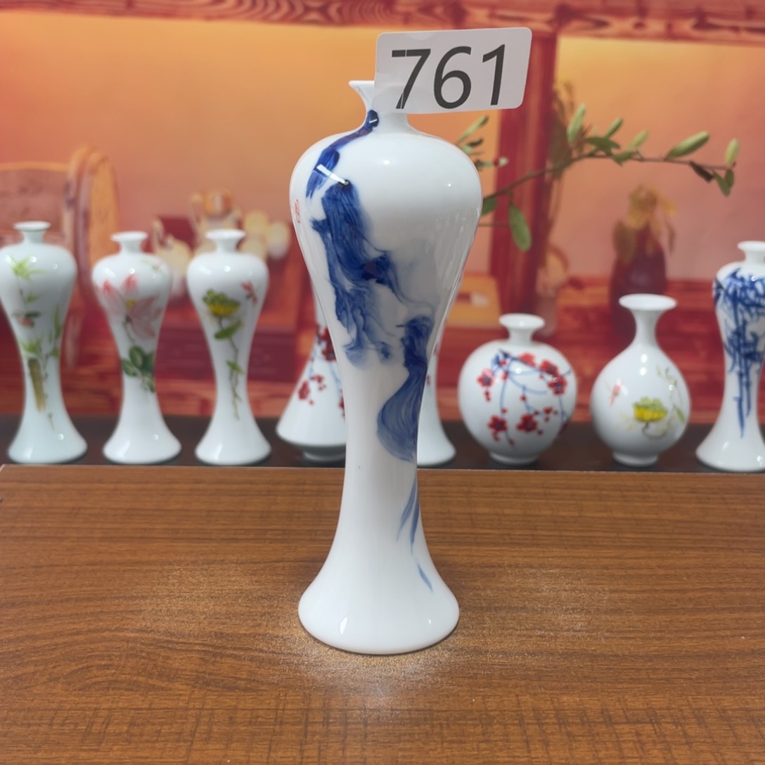 陶瓷景德镇小花瓶等着你