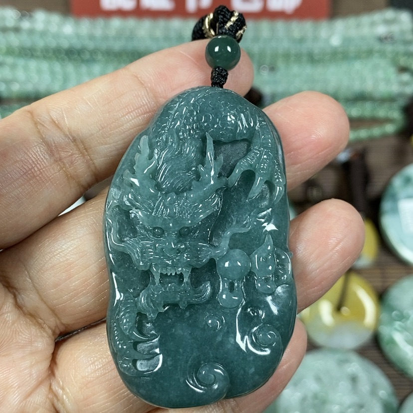 【闪购商品】翡翠颈饰未镶嵌玉吊坠翡翠玉随性龙牌