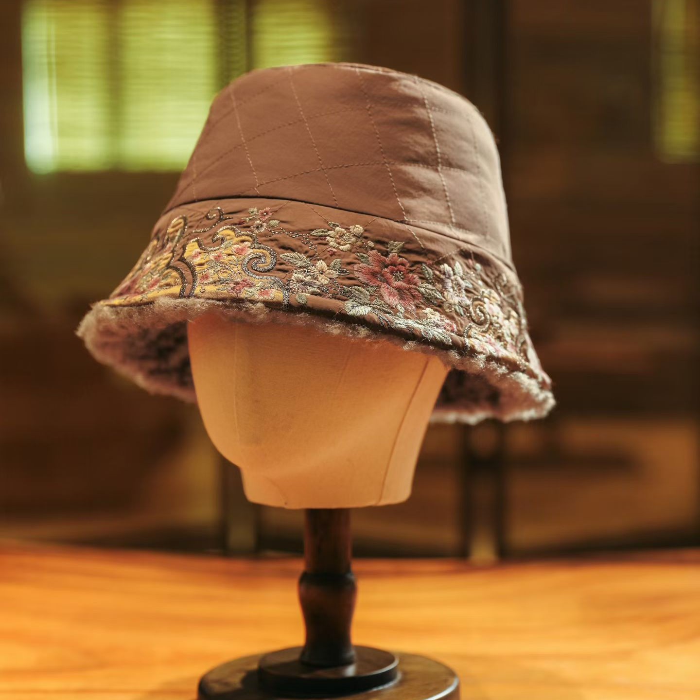 【芳菲】民族风刺绣帽子双面可戴25d412