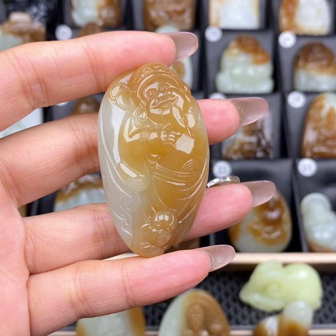 和田玉颈饰未镶嵌