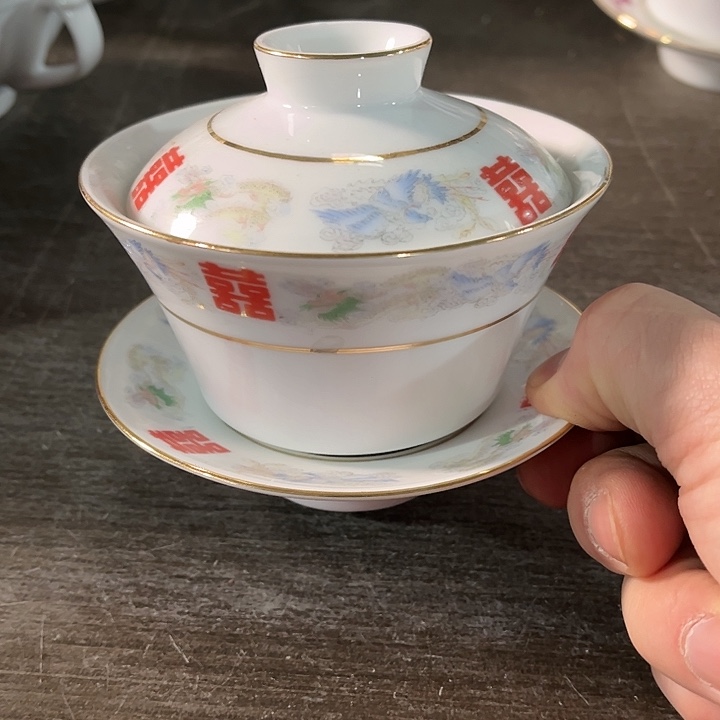 瓷片景德镇陶瓷盖碗。