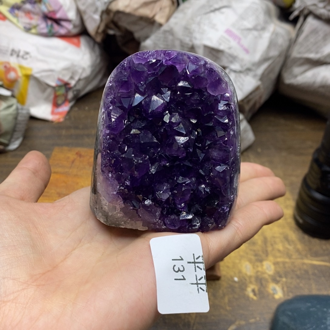 紫晶乌拉圭未镶嵌