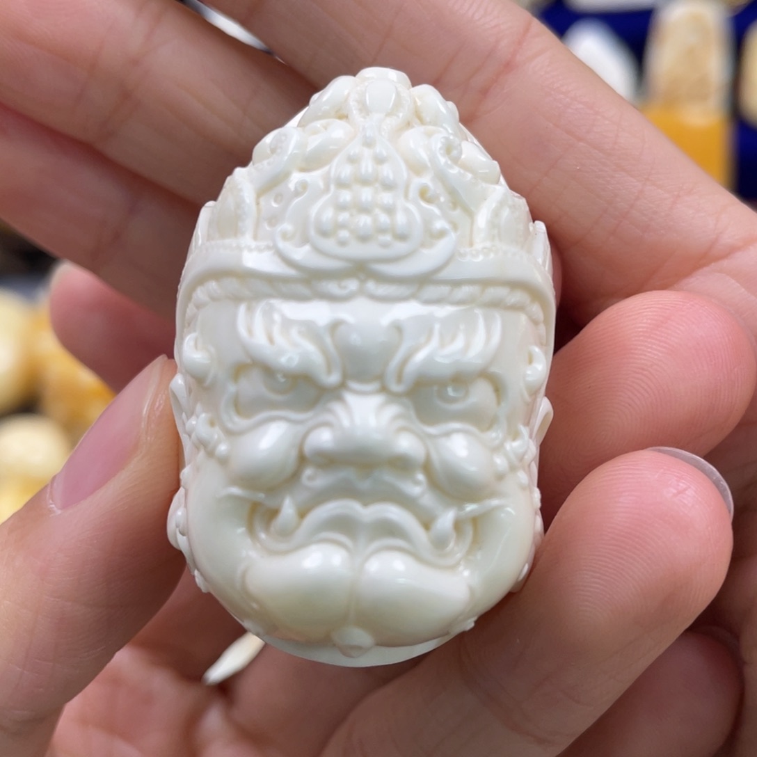 蜜蜡裸石未镶嵌琥珀蜜蜡黄财神吊坠