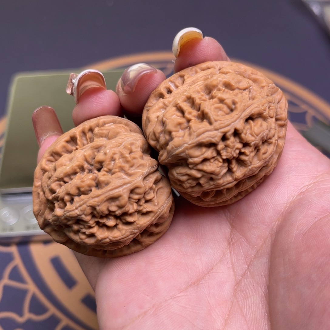 文玩核桃把件粗筋