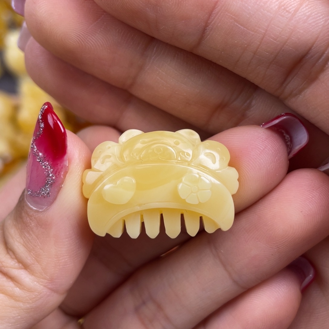 琥珀裸石未镶嵌蜜蜡