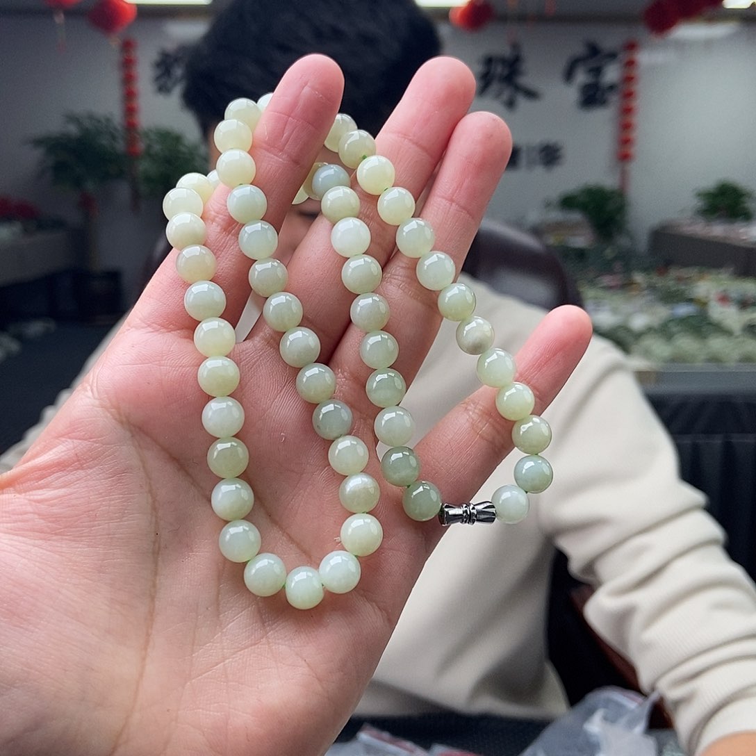 和田玉颜色多样性发拍一发一未镶嵌