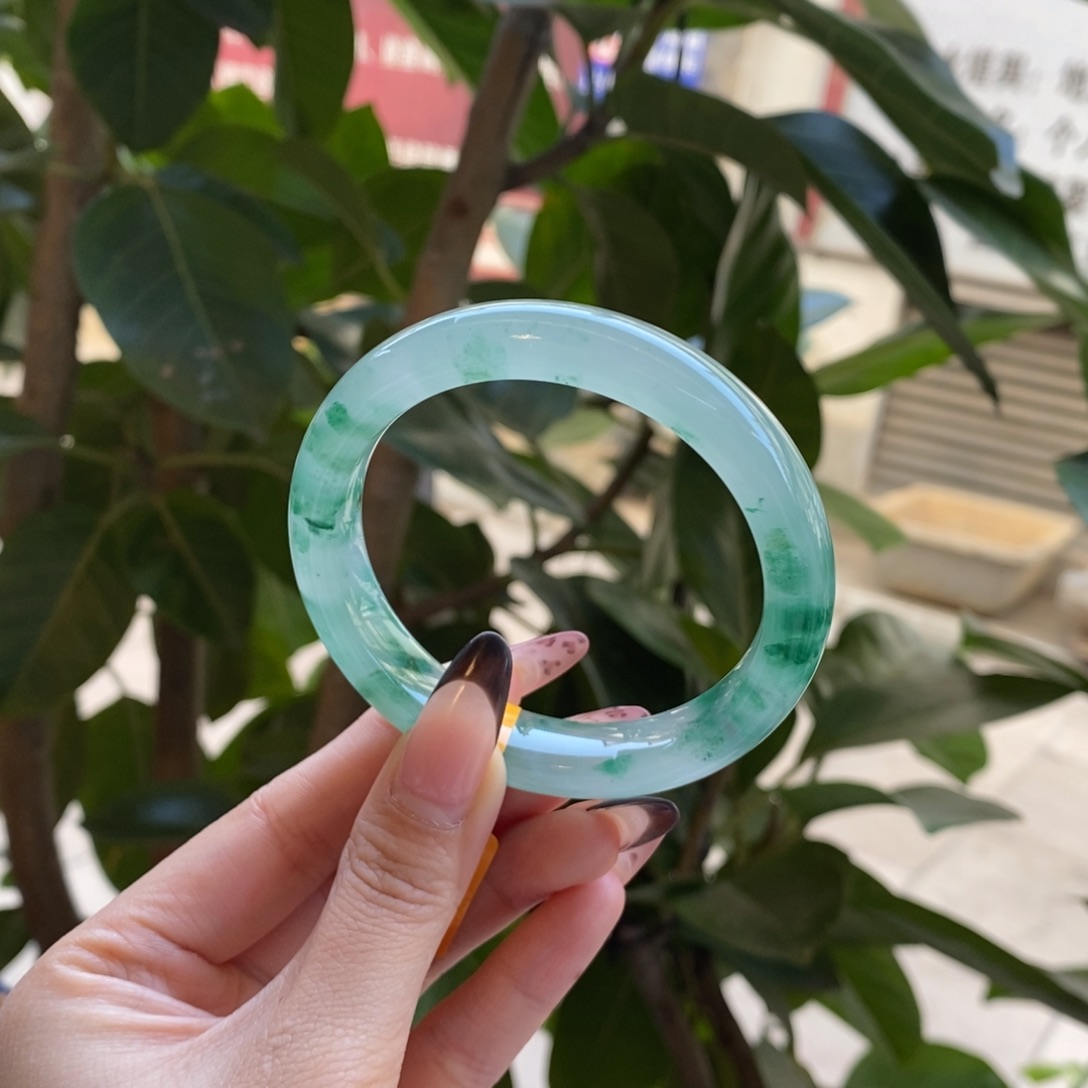 合金手镯石英岩玉