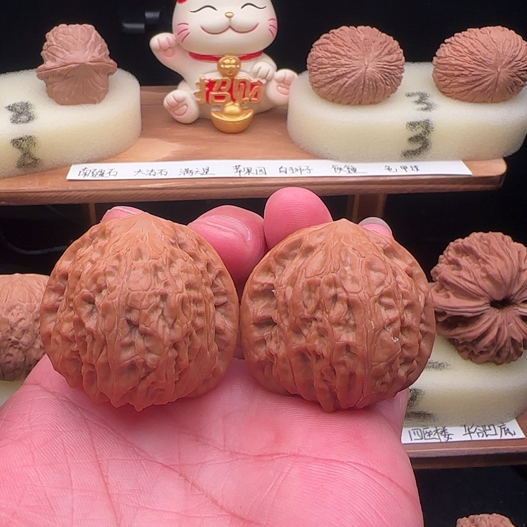 文玩核桃吊坠铁锤