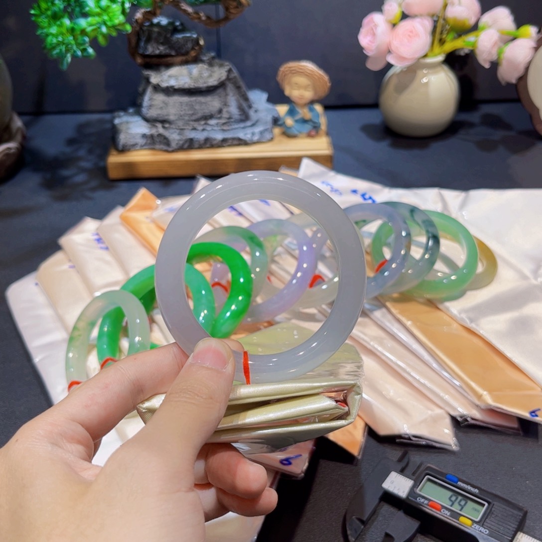 翡翠手镯未镶嵌翡翠手镯53圈口