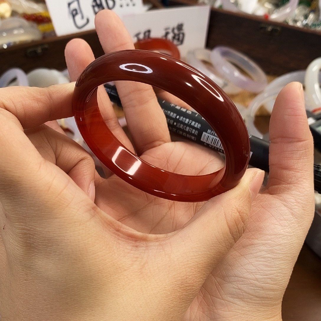 玛瑙/玉髓未镶嵌手镯C125。61圈