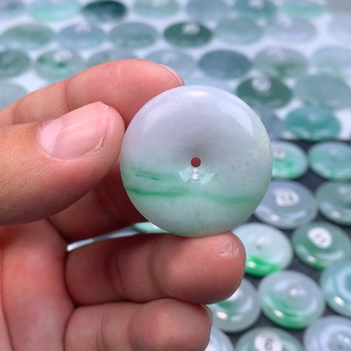 翡翠未镶嵌颈饰缅甸天然A货翡翠31.8-6.9